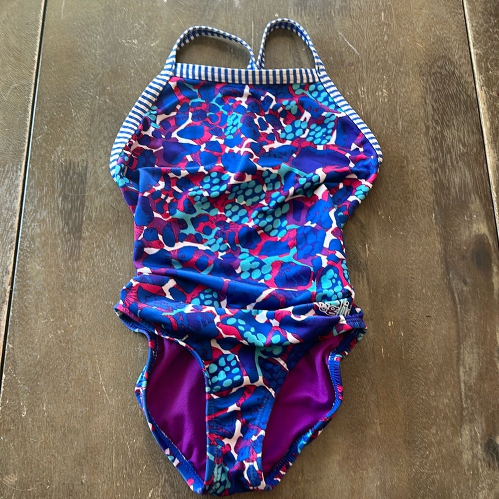 Girl swimsuits